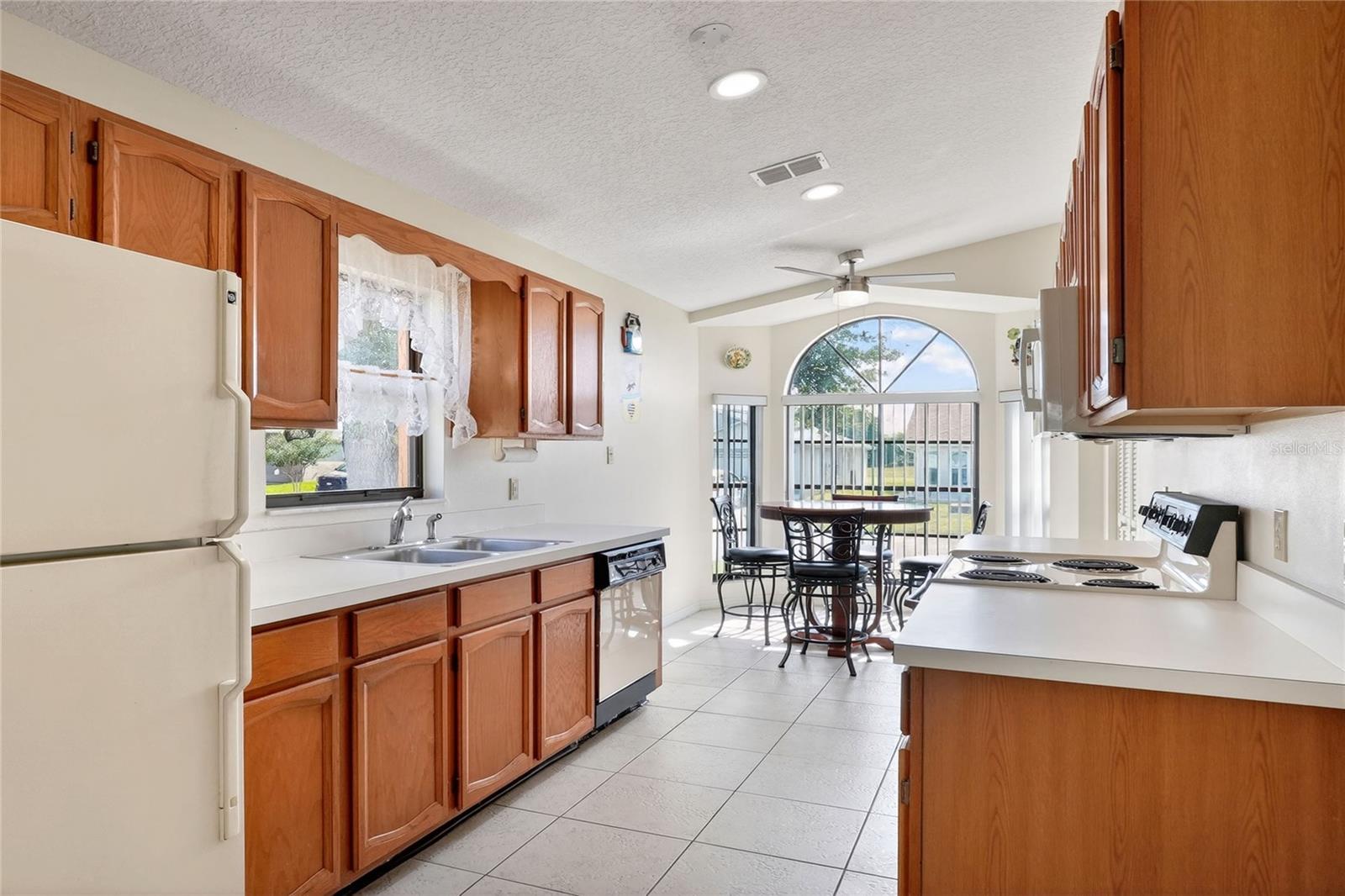 6264 PEACOCK RUN, LAKELAND, FL — photo 8