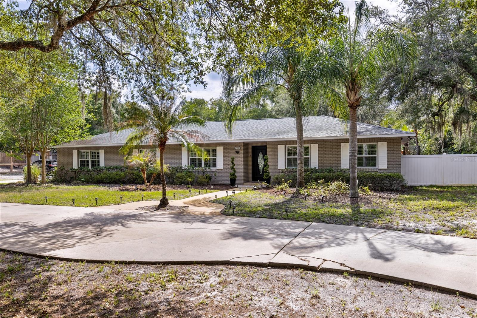 330 HAYES RD, WINTER SPRINGS, FL — photo 2