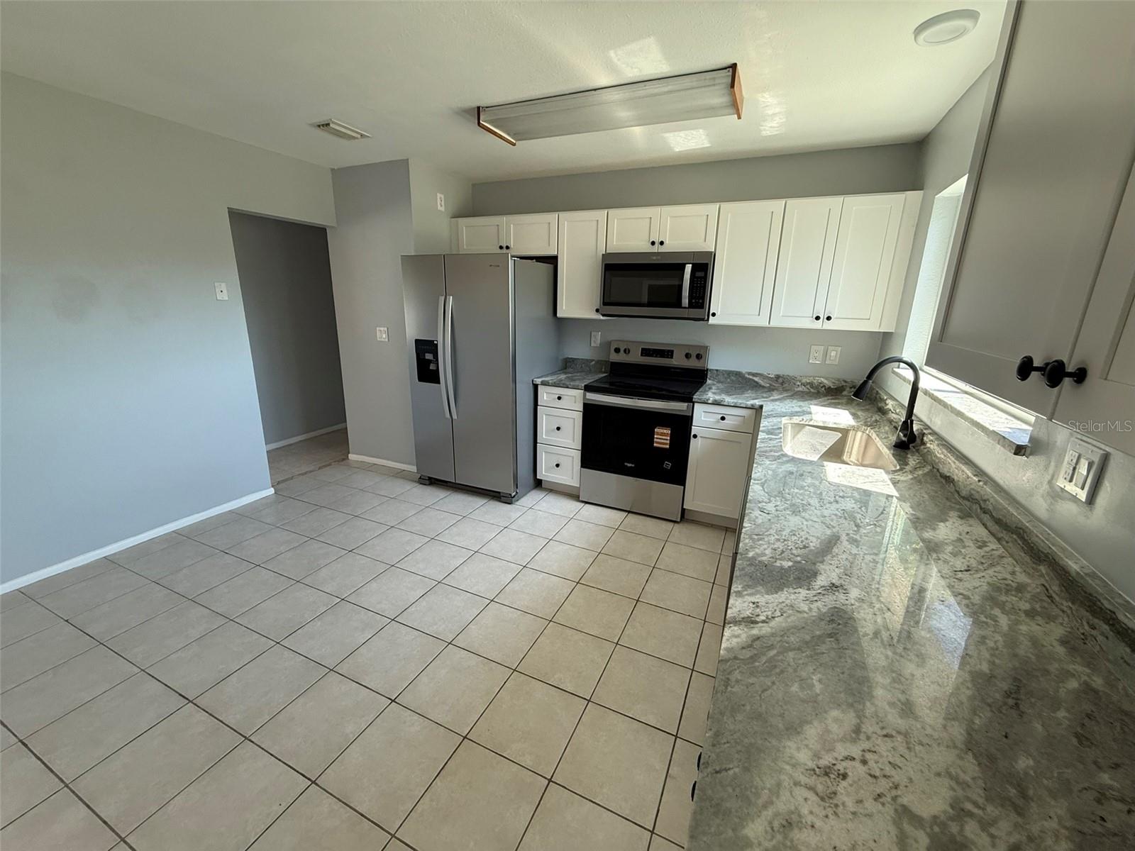 3236 MONTCLAIR CIR, NORTH PORT, FL — photo 8