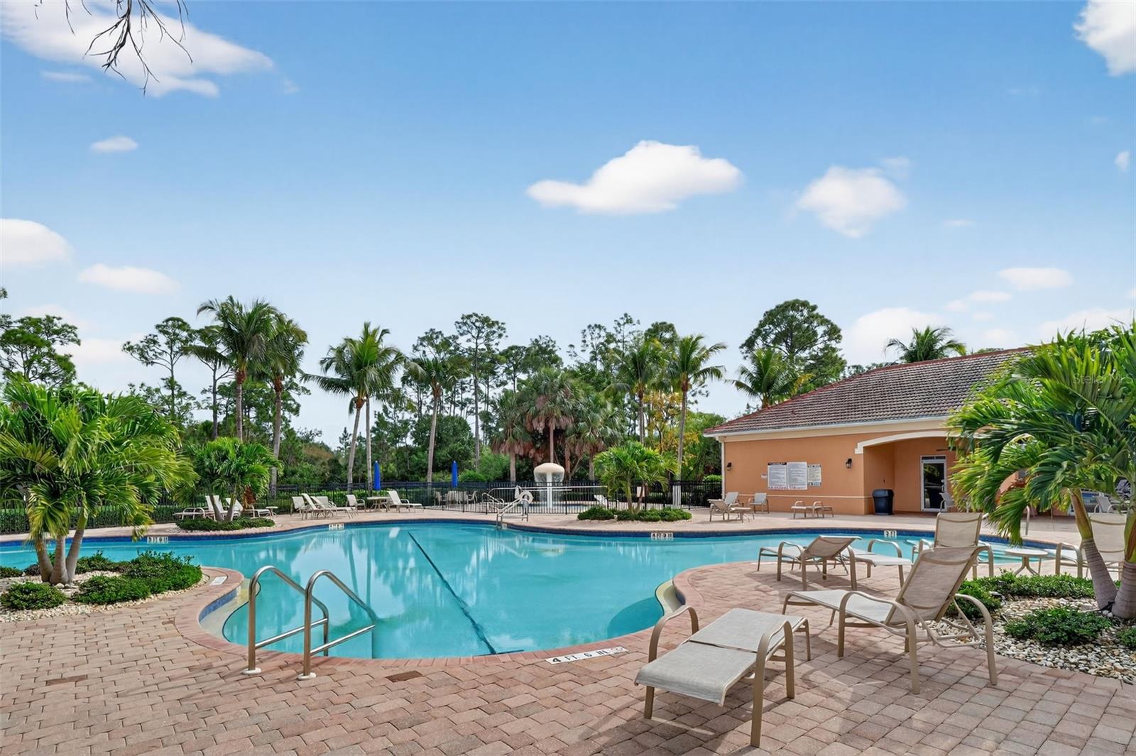 3535 DANDOLO CIR, CAPE CORAL, FL — photo 52