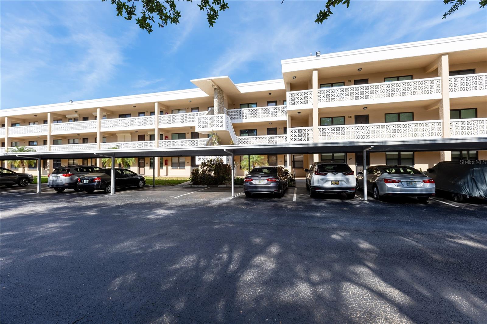 5080 LOCUST ST NE #322, ST PETERSBURG, FL