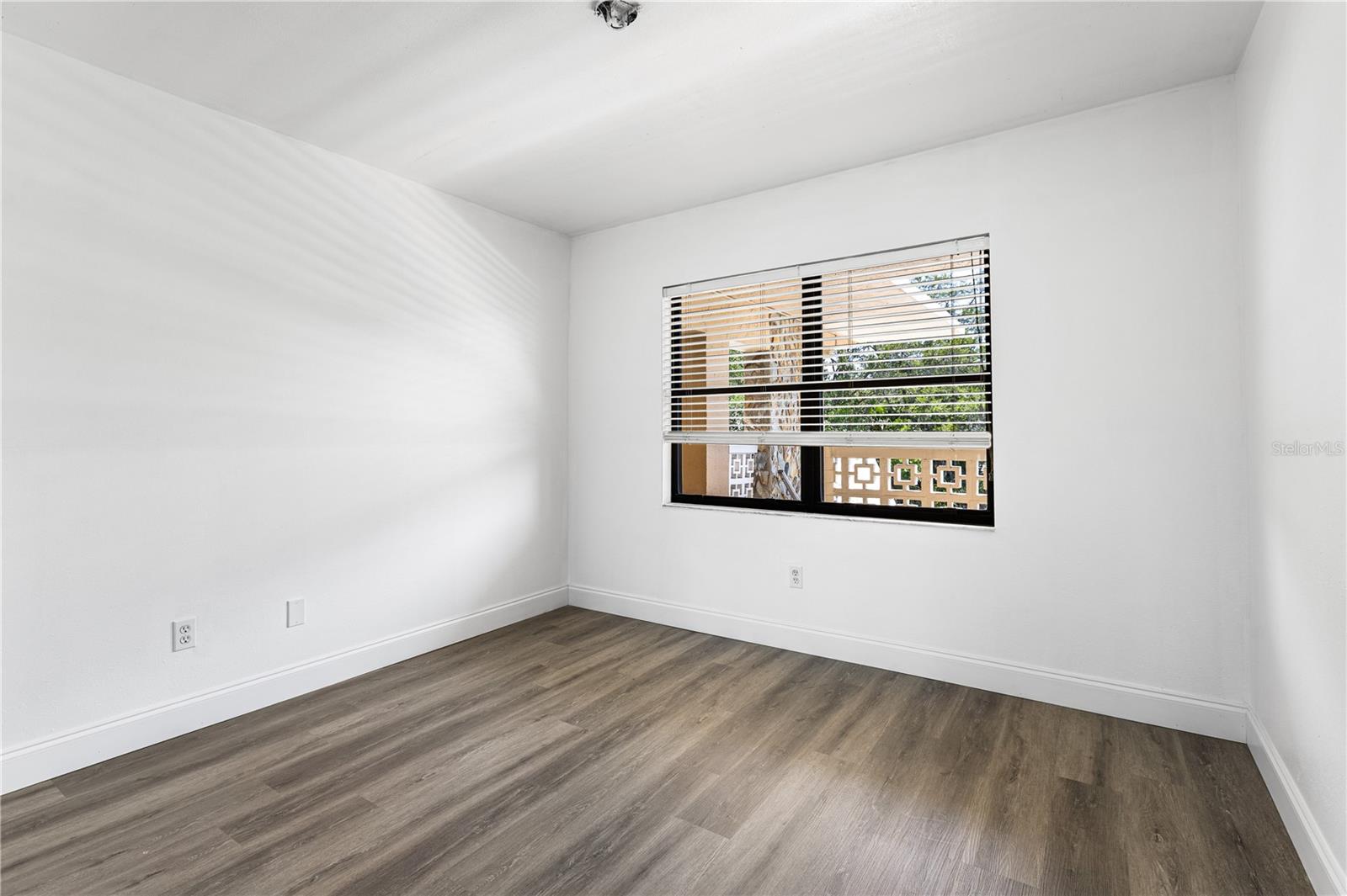 5080 LOCUST ST NE #322, ST PETERSBURG, FL — photo 9