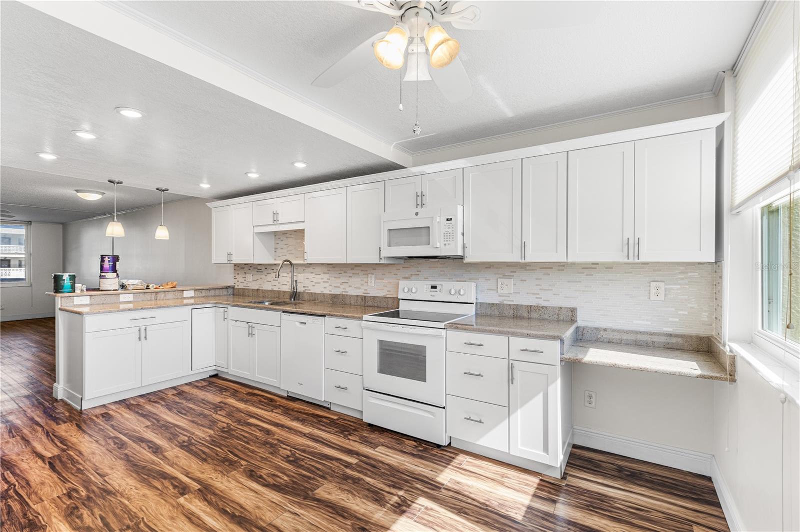 4915 BAY ST NE #224, ST PETERSBURG, FL — photo 9
