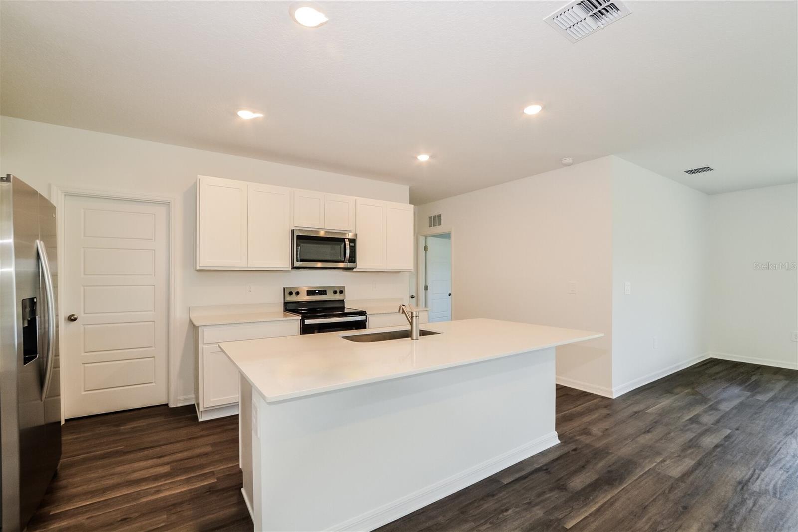 3443 NETTLE LOOP, TAVARES, FL — photo 24