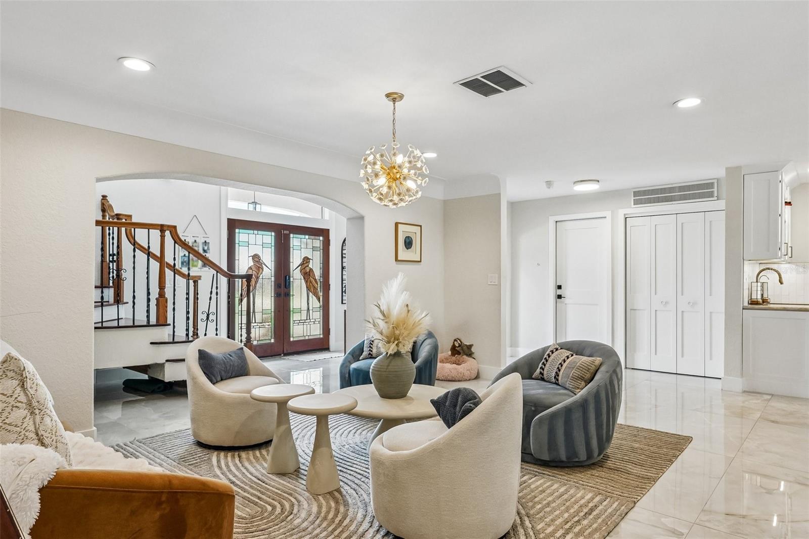 2032 MASSACHUSETTS AVE NE, ST PETERSBURG, FL — photo 9
