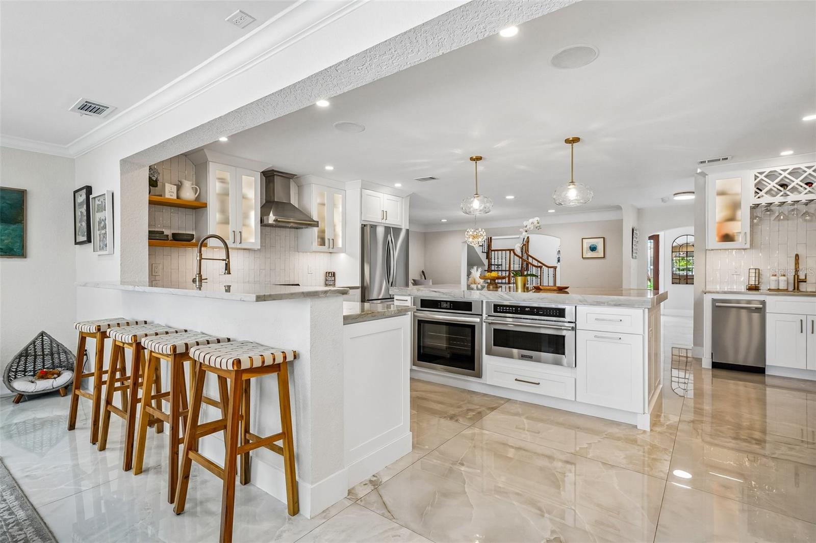 2032 MASSACHUSETTS AVE NE, ST PETERSBURG, FL — photo 22