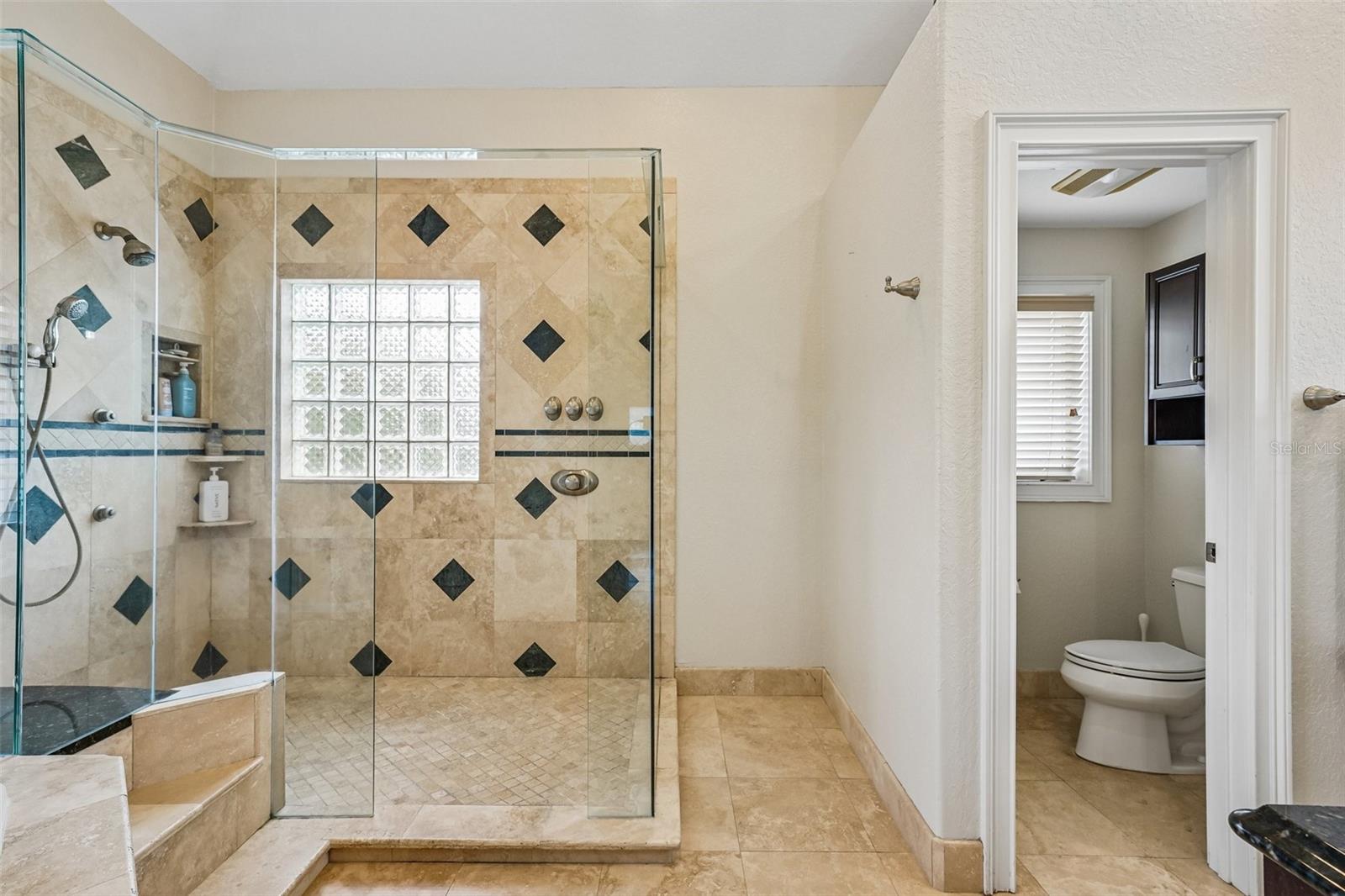 2032 MASSACHUSETTS AVE NE, ST PETERSBURG, FL — photo 30