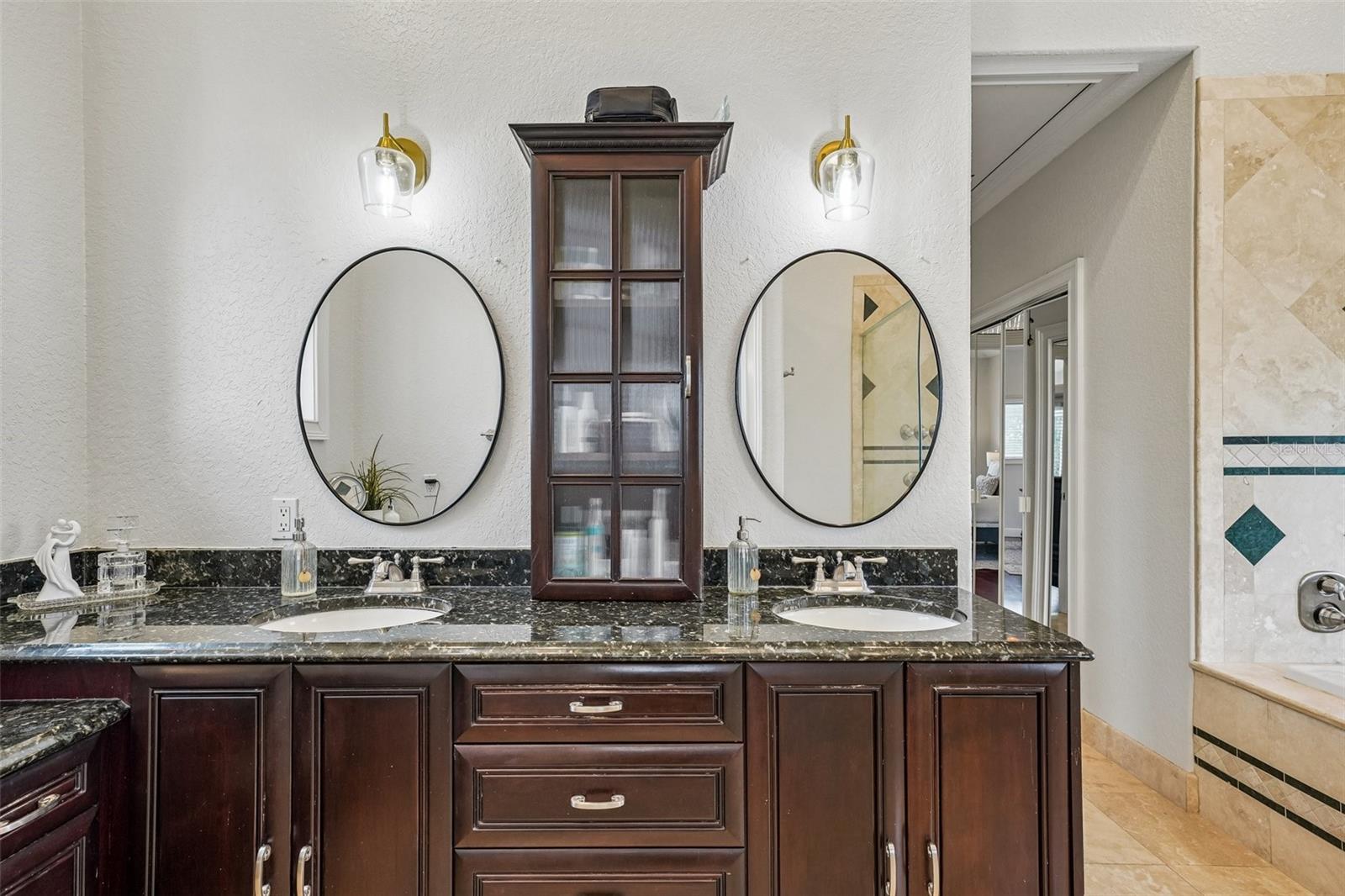 2032 MASSACHUSETTS AVE NE, ST PETERSBURG, FL — photo 31