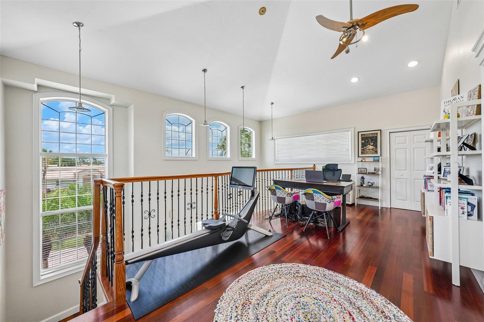 2032 MASSACHUSETTS AVE NE, ST PETERSBURG, FL — photo 32