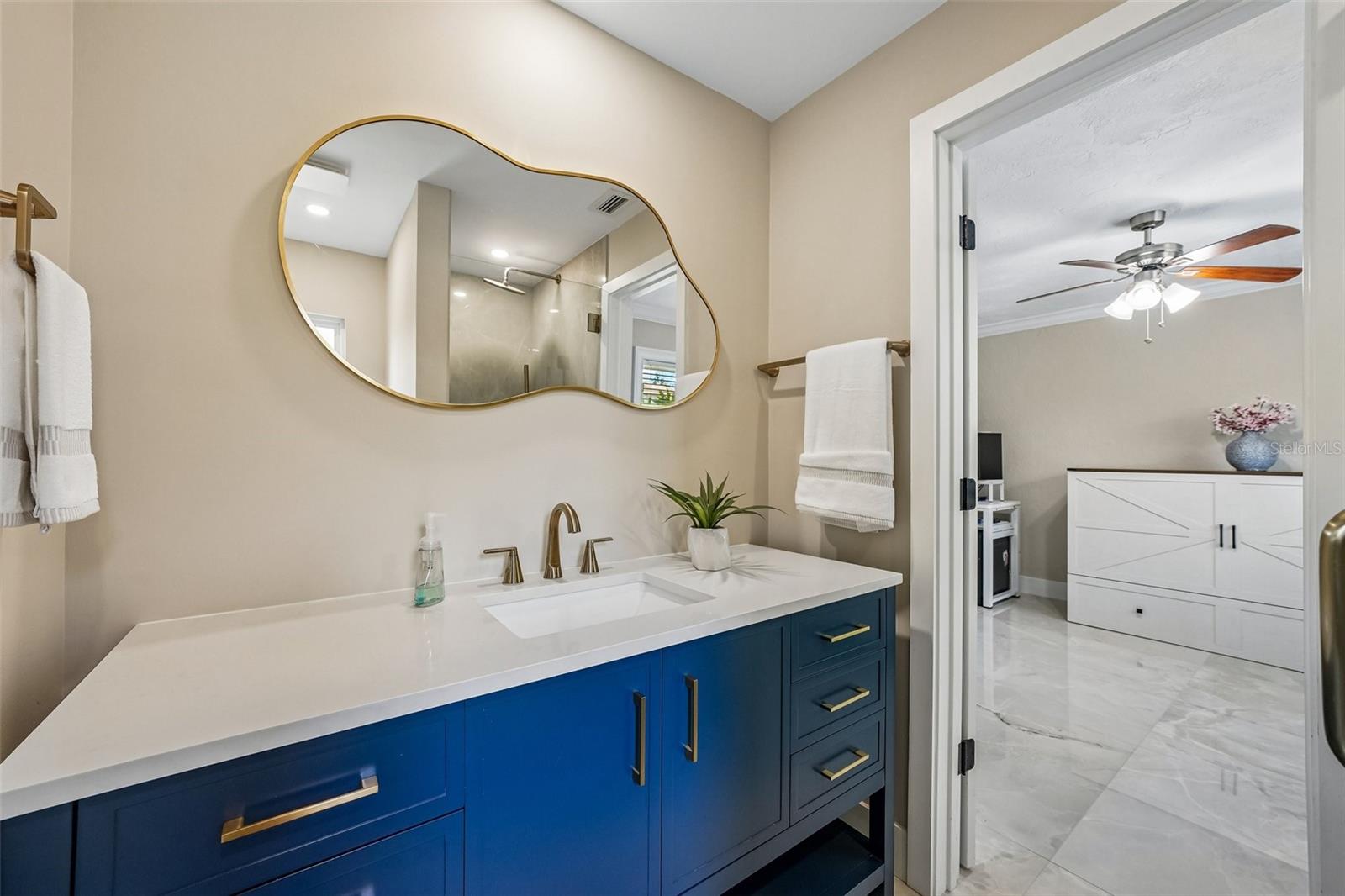 2032 MASSACHUSETTS AVE NE, ST PETERSBURG, FL — photo 35