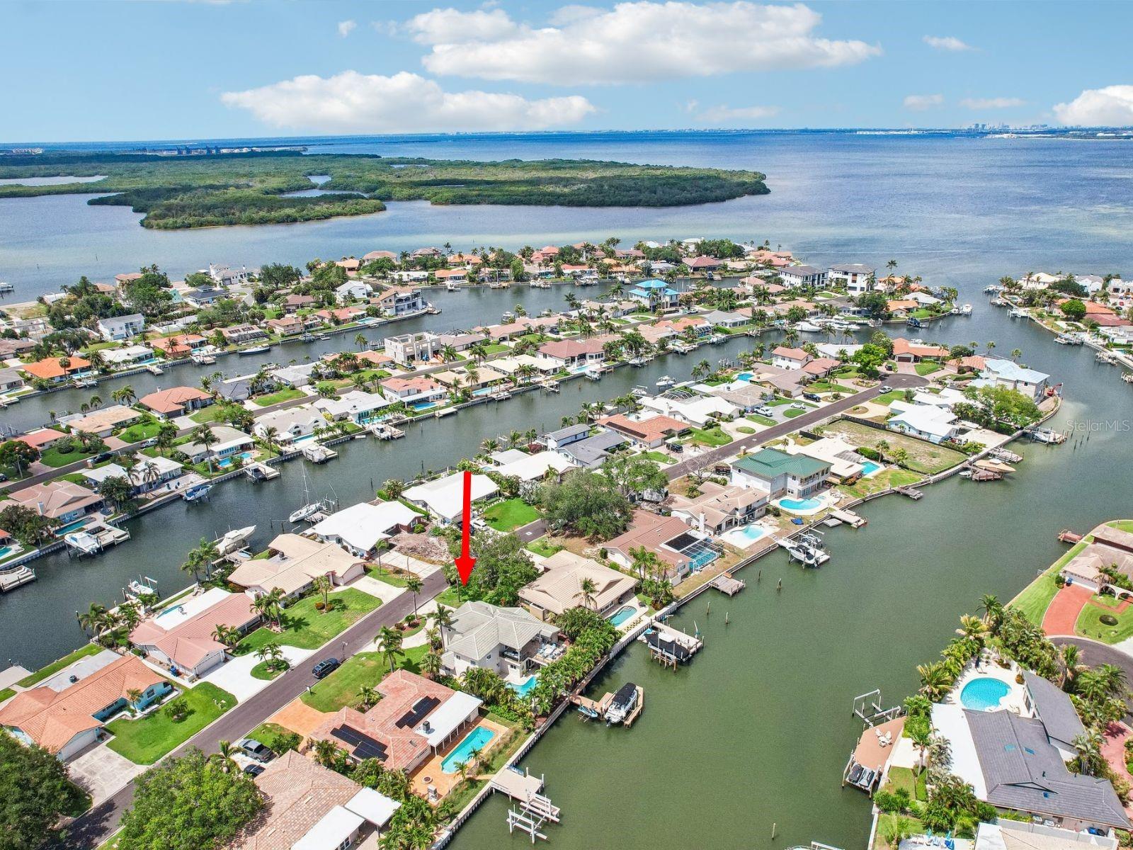 2032 MASSACHUSETTS AVE NE, ST PETERSBURG, FL — photo 63