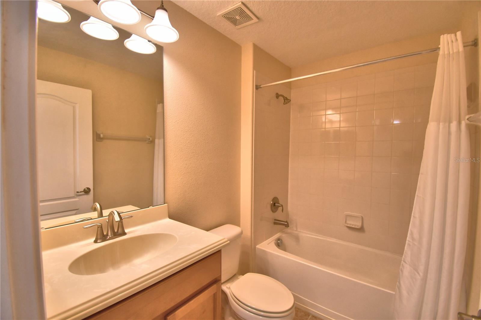 8958 SUGAR PALM RD, KISSIMMEE, FL — photo 32