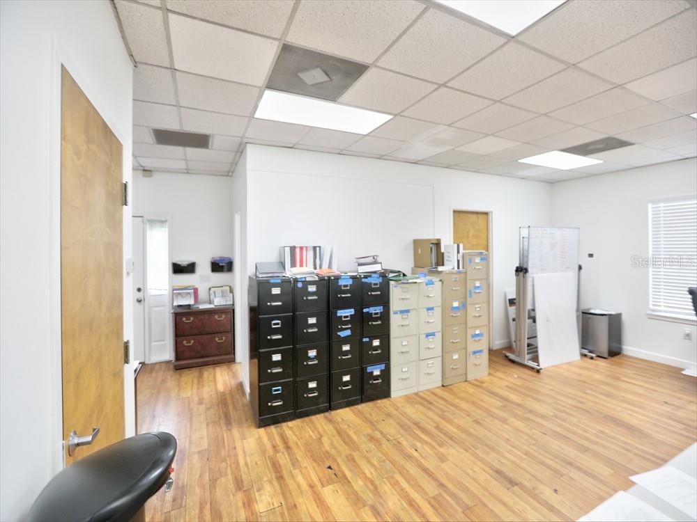 631 E OAK RIDGE RD, ORLANDO, FL — photo 10