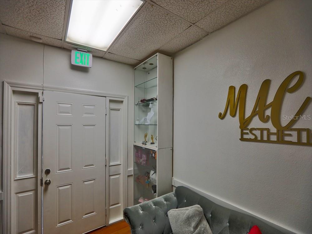 631 E OAK RIDGE RD, ORLANDO, FL — photo 17
