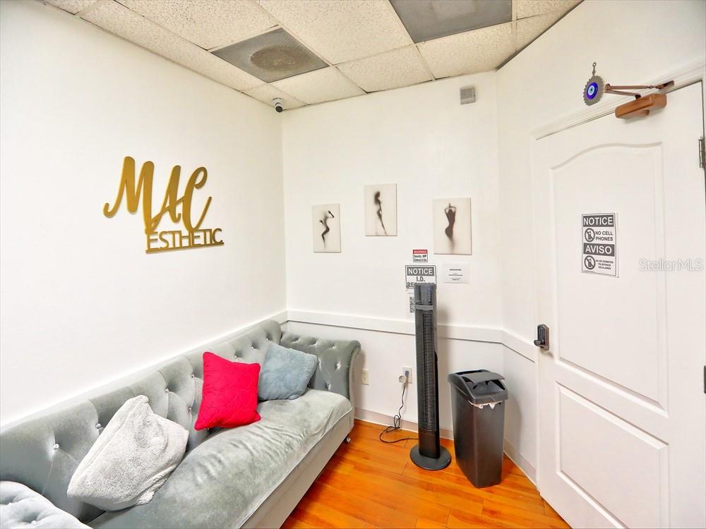 631 E OAK RIDGE RD, ORLANDO, FL — photo 18