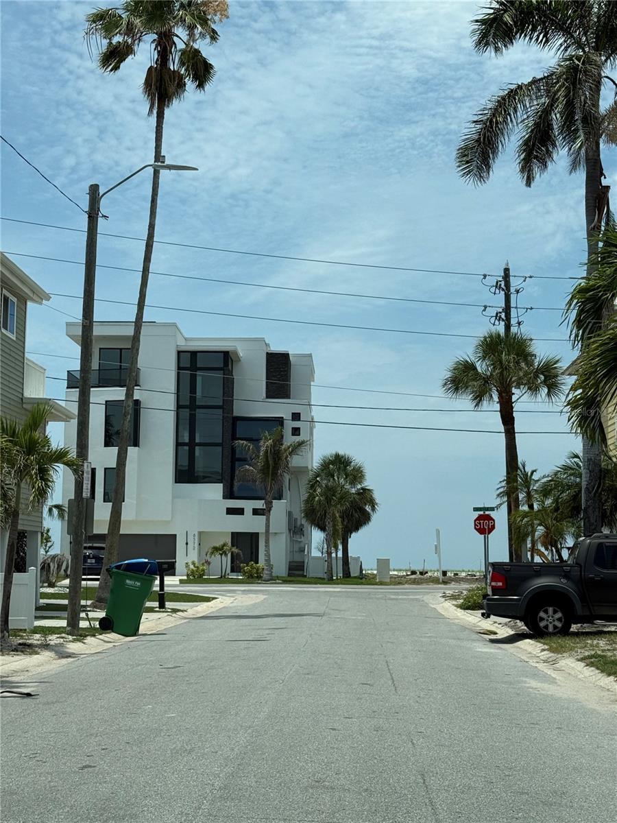 116 85TH AVE, TREASURE ISLAND, FL — photo 5