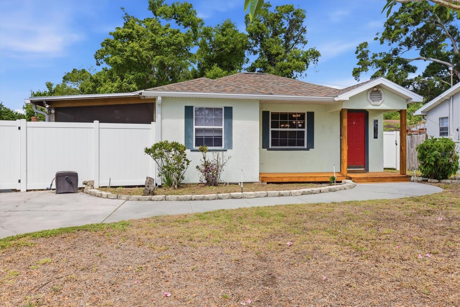 4608 46TH ST N, ST PETERSBURG, FL — photo 2