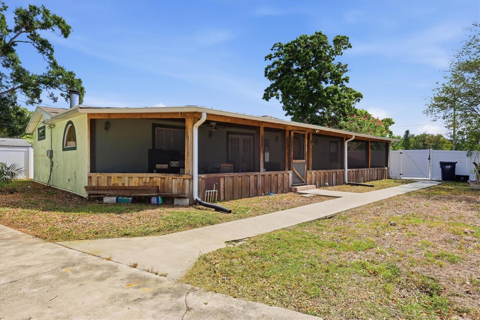 4608 46TH ST N, ST PETERSBURG, FL — photo 37