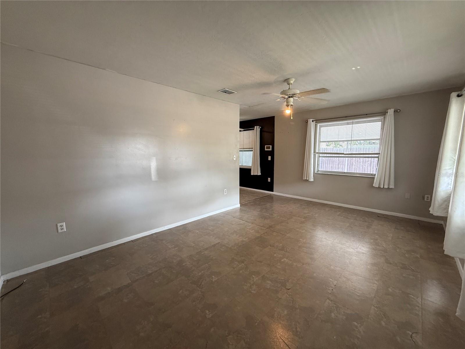 2402 9TH ST E, BRADENTON, FL — photo 5