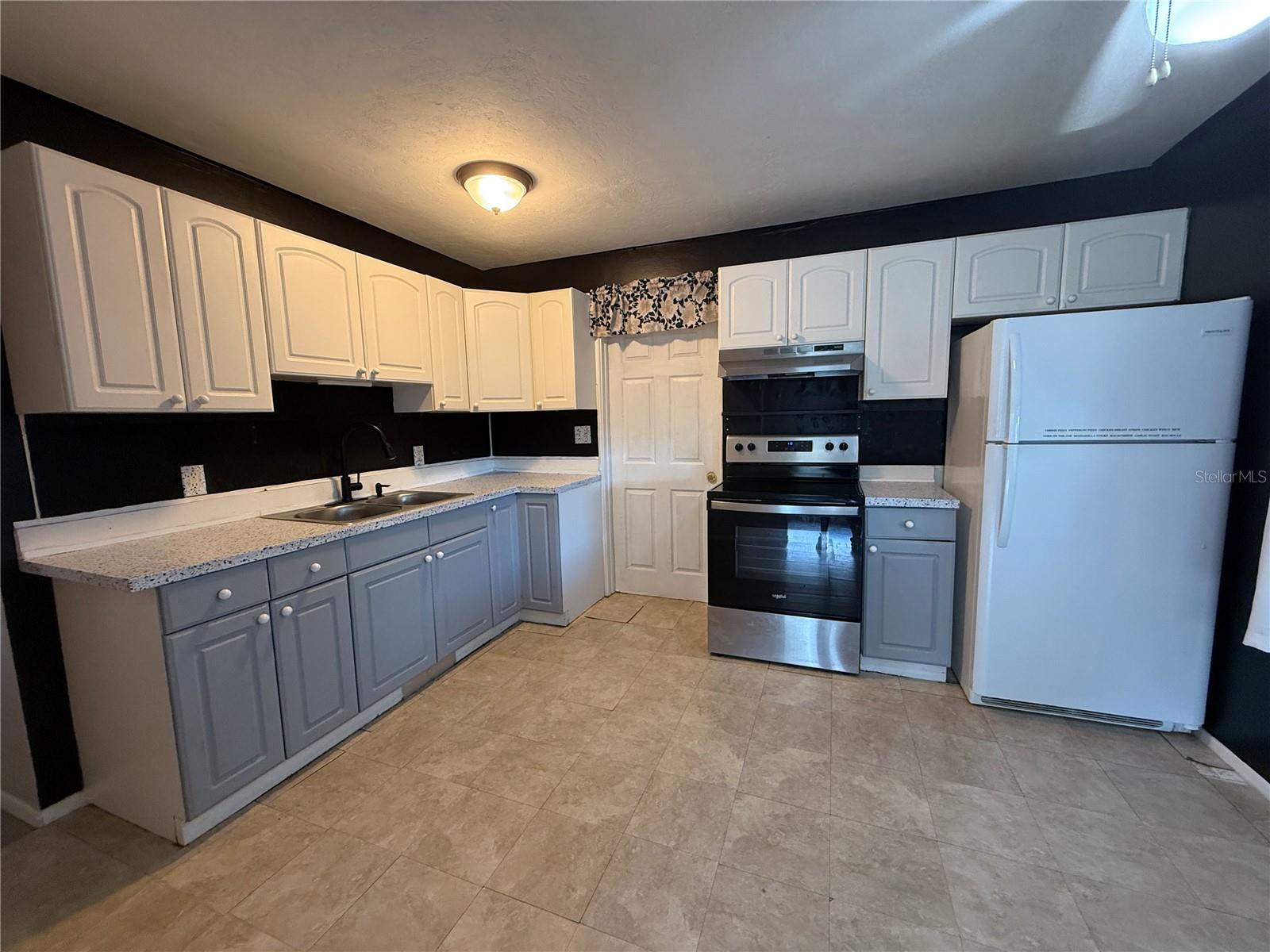 2402 9TH ST E, BRADENTON, FL — photo 7