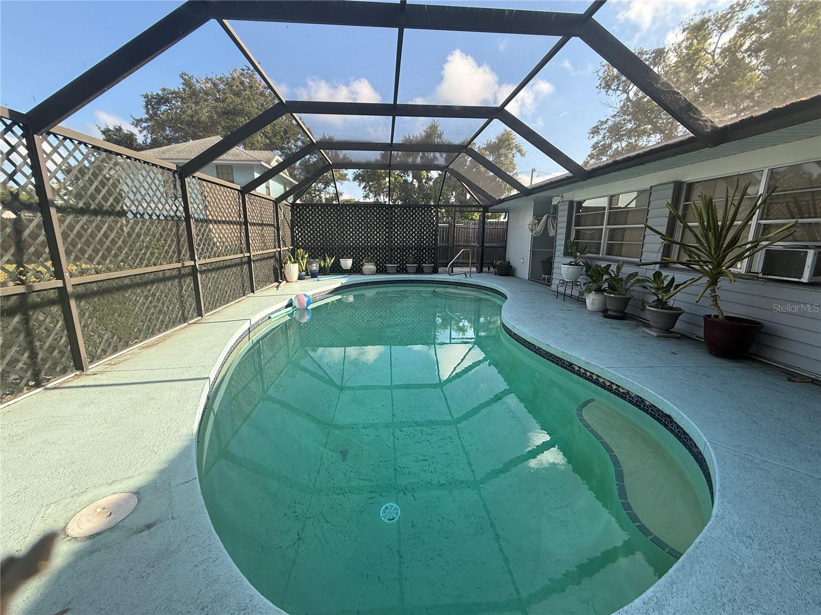 2402 9TH ST E, BRADENTON, FL — photo 18
