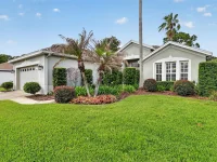 8011 PINE HOLLOW DR — photo 1