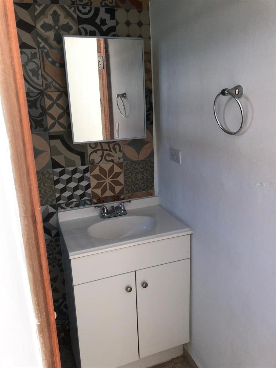 215 COLTON, SAN JUAN, PR — photo 7