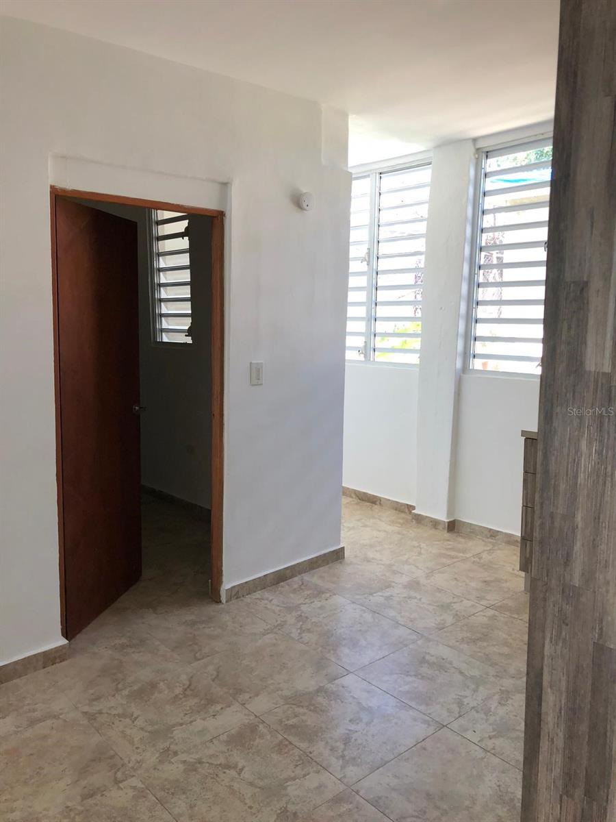 215 COLTON, SAN JUAN, PR — photo 12