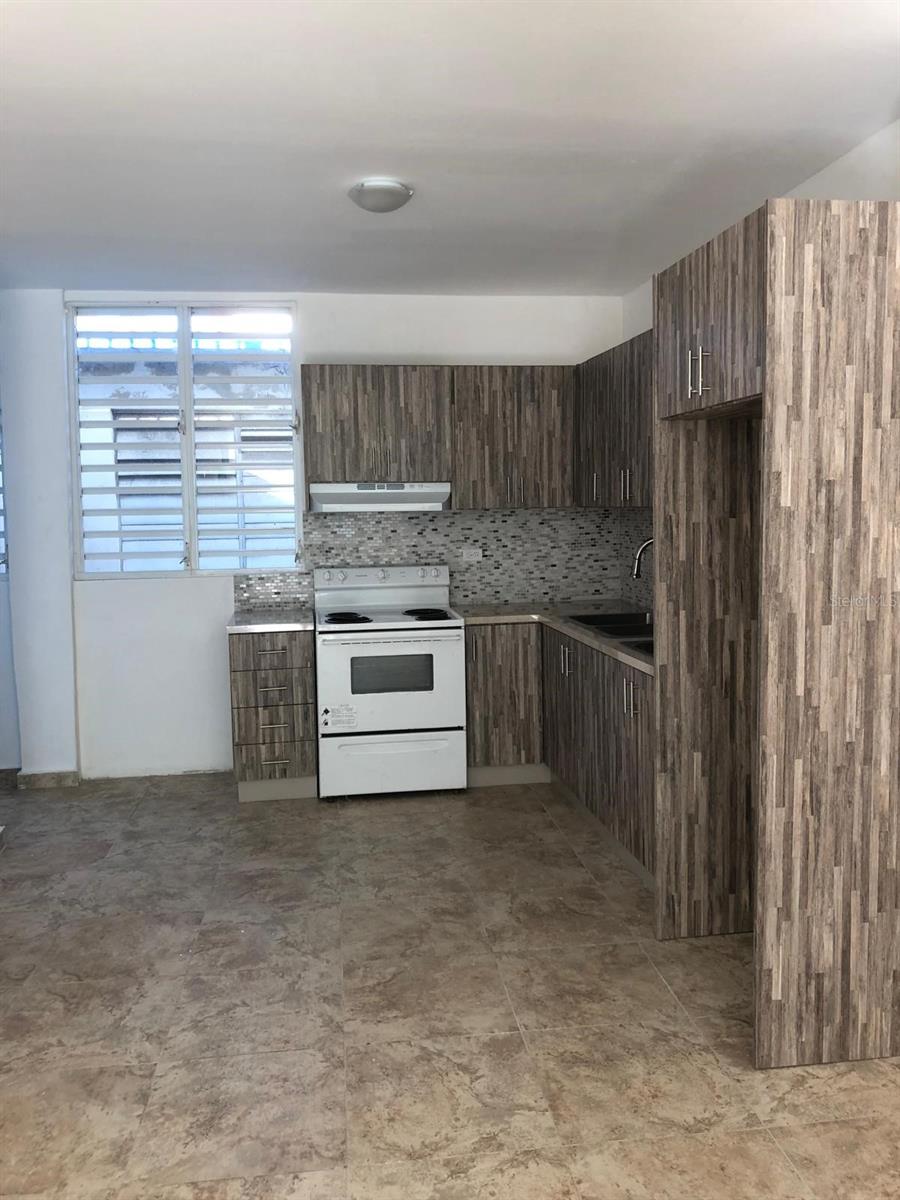 215 COLTON, SAN JUAN, PR — photo 18