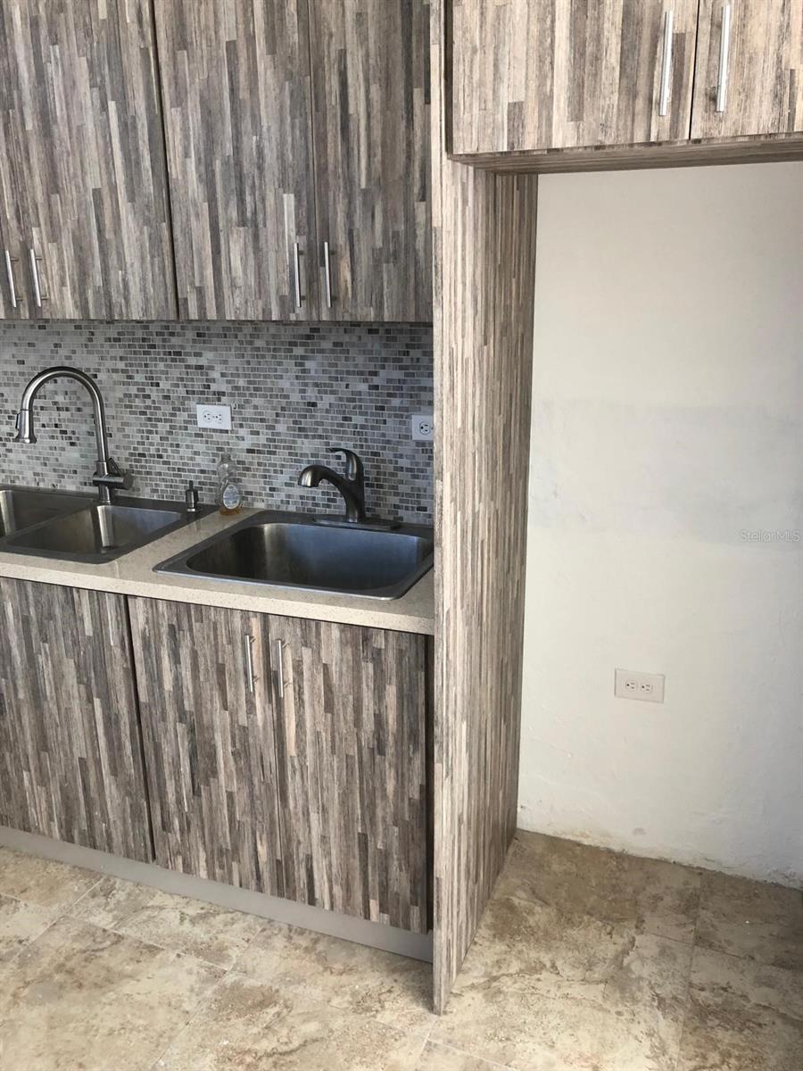 215 COLTON, SAN JUAN, PR — photo 23