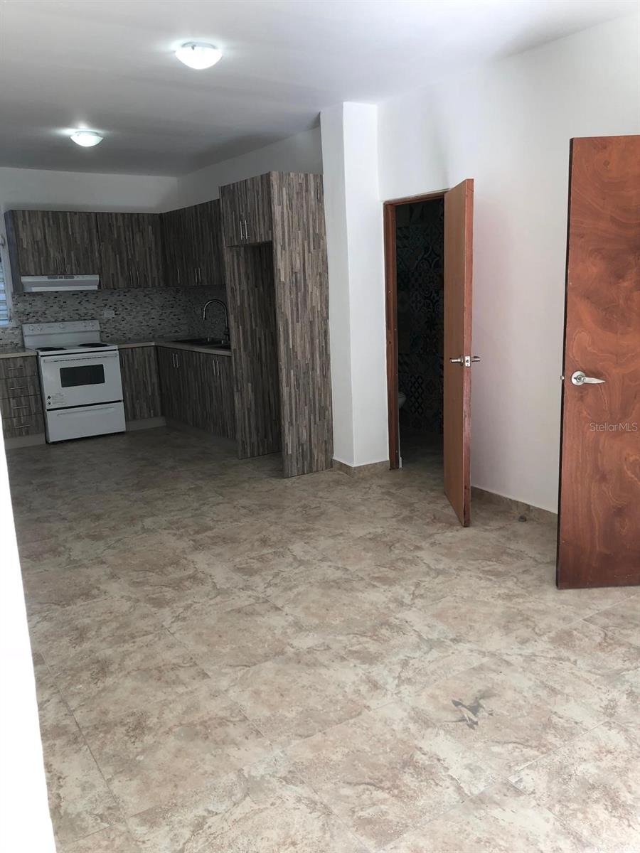 215 COLTON, SAN JUAN, PR — photo 29