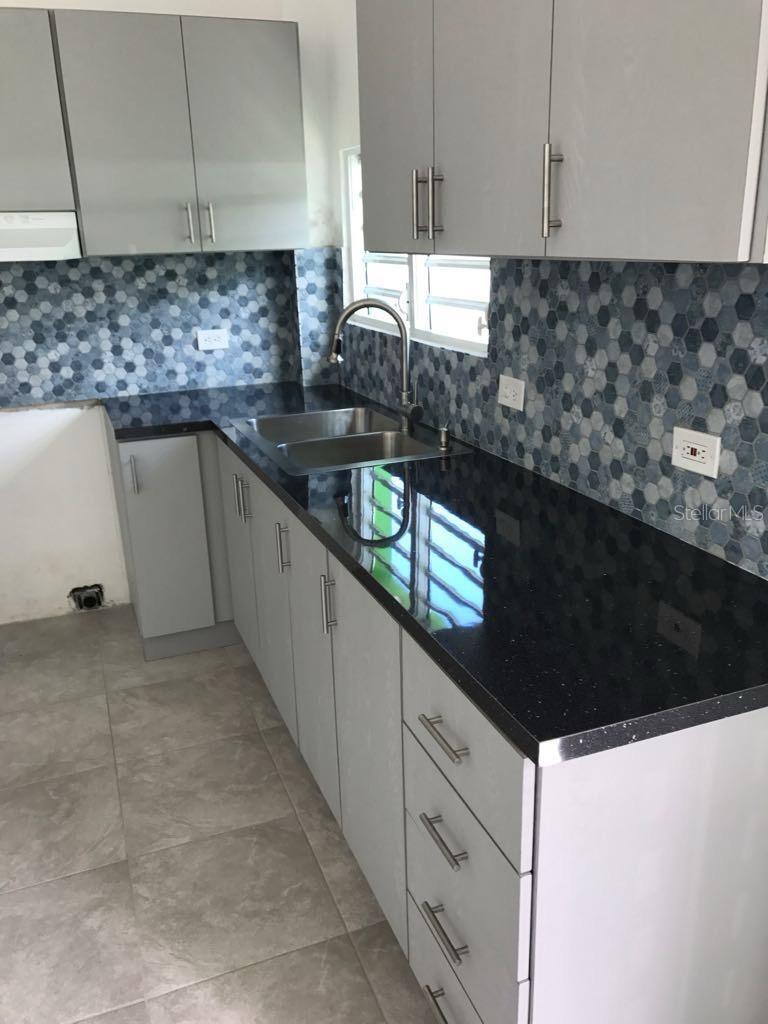 215 COLTON, SAN JUAN, PR — photo 43