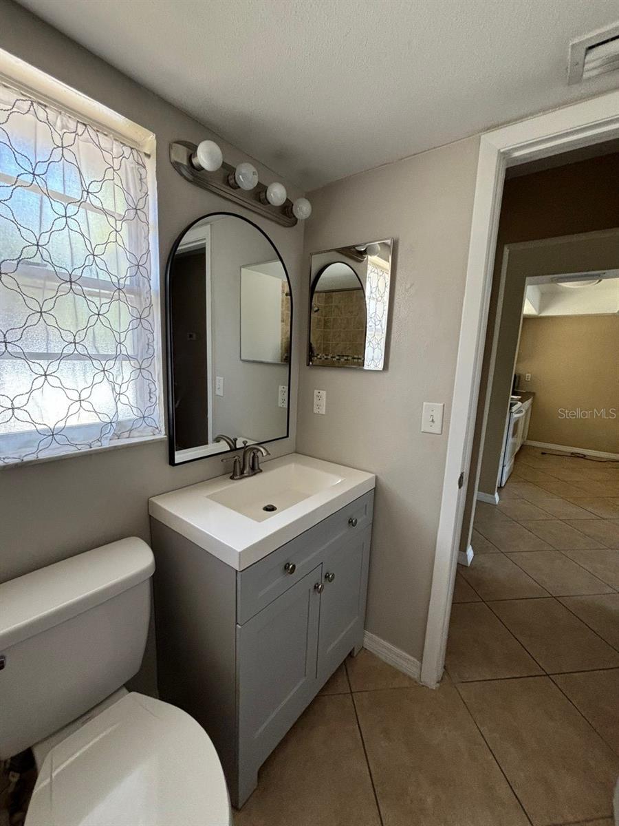 5109 LAWNTON CT, TAMPA, FL — photo 9