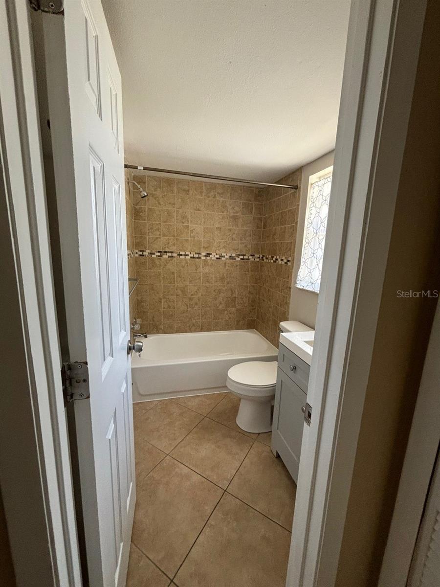 5109 LAWNTON CT, TAMPA, FL — photo 10