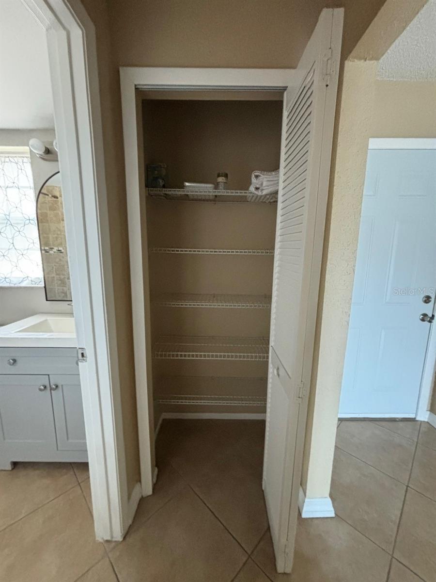 5109 LAWNTON CT, TAMPA, FL — photo 16