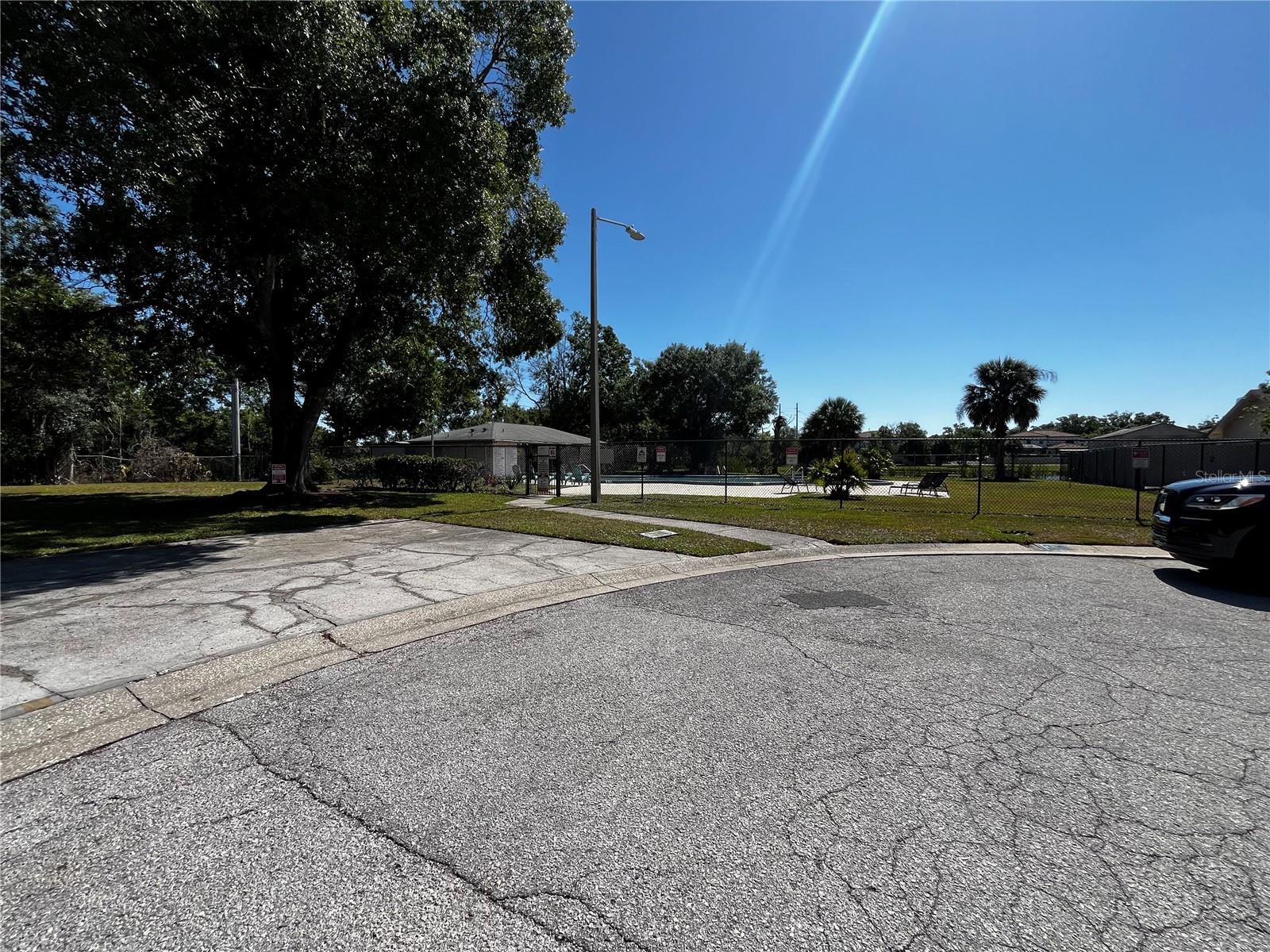 5109 LAWNTON CT, TAMPA, FL — photo 23