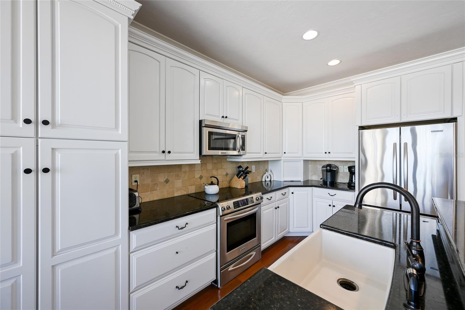 109 6TH ST N #A & B, BRADENTON BEACH, FL — photo 13