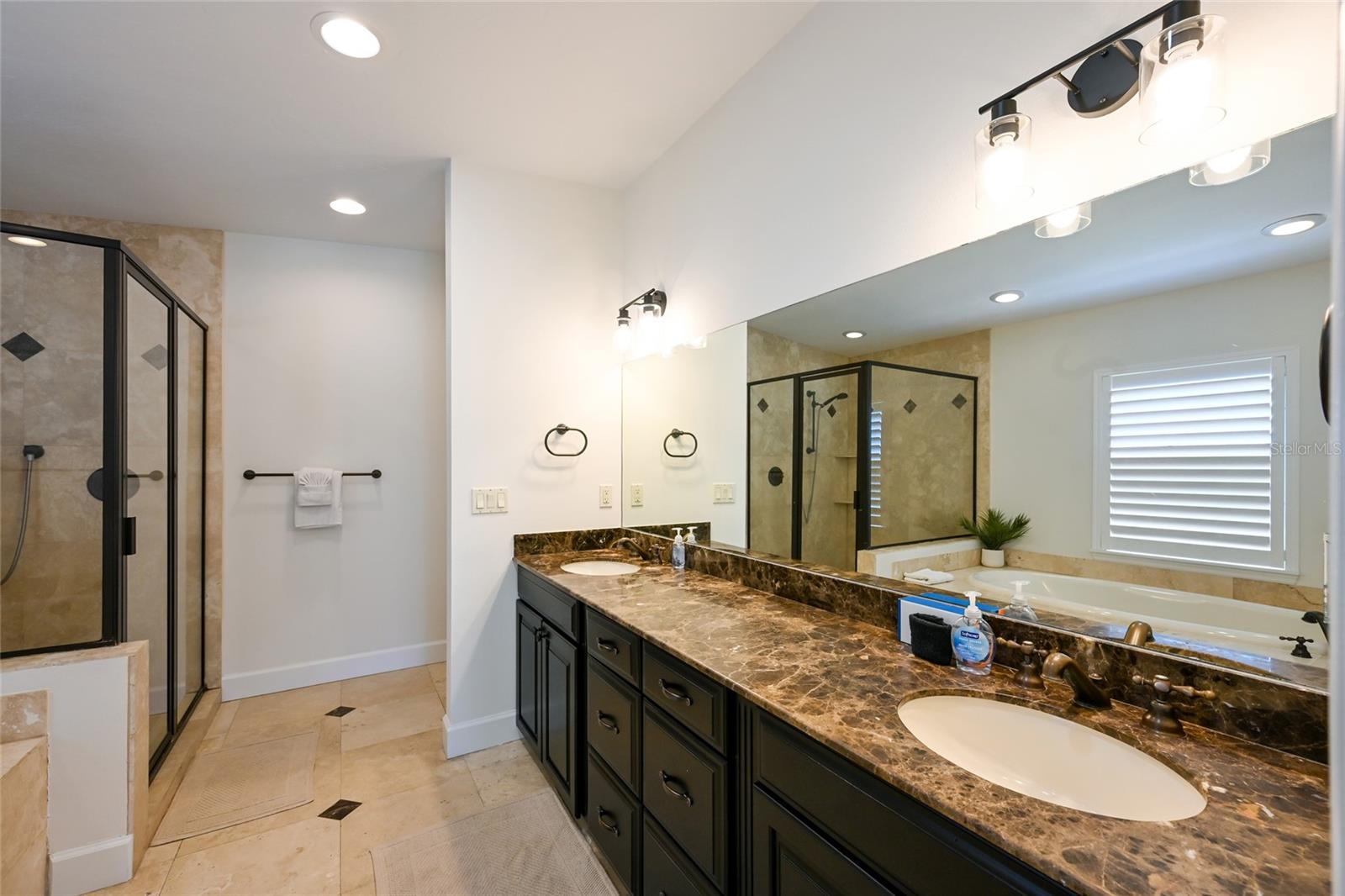 109 6TH ST N #A & B, BRADENTON BEACH, FL — photo 24
