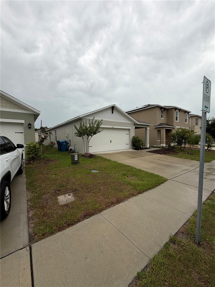 1360 BERRY LN, DAVENPORT, FL — photo 2