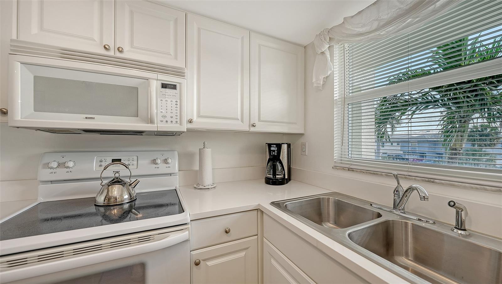 9200 MIDNIGHT PASS RD #25, SARASOTA, FL — photo 22