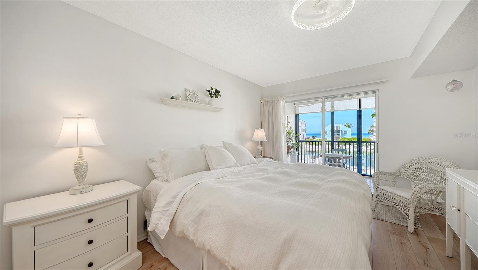 9200 MIDNIGHT PASS RD #25, SARASOTA, FL — photo 25