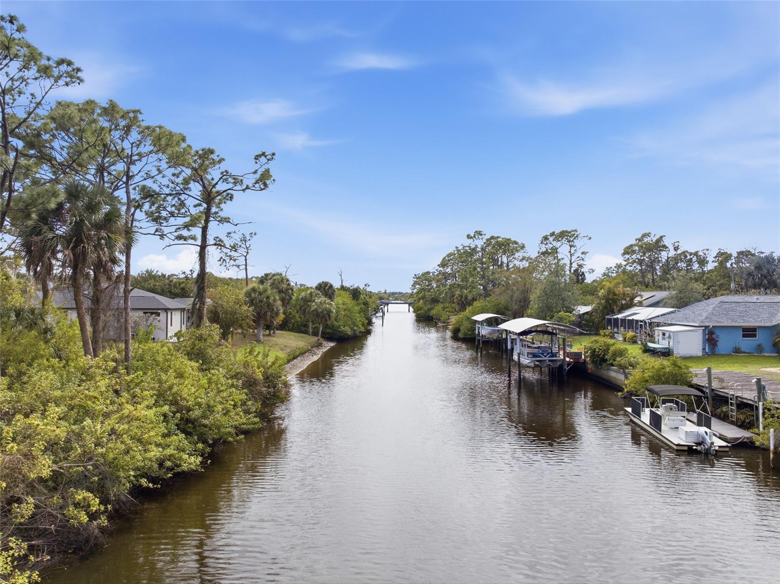 425 CHESHIRE ST, PORT CHARLOTTE, FL — photo 3