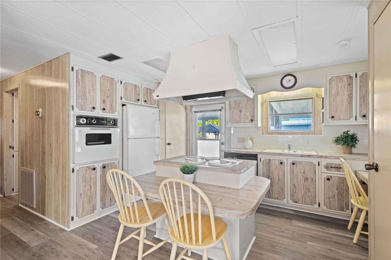 320 TROPIC DR, OSPREY, FL — photo 13