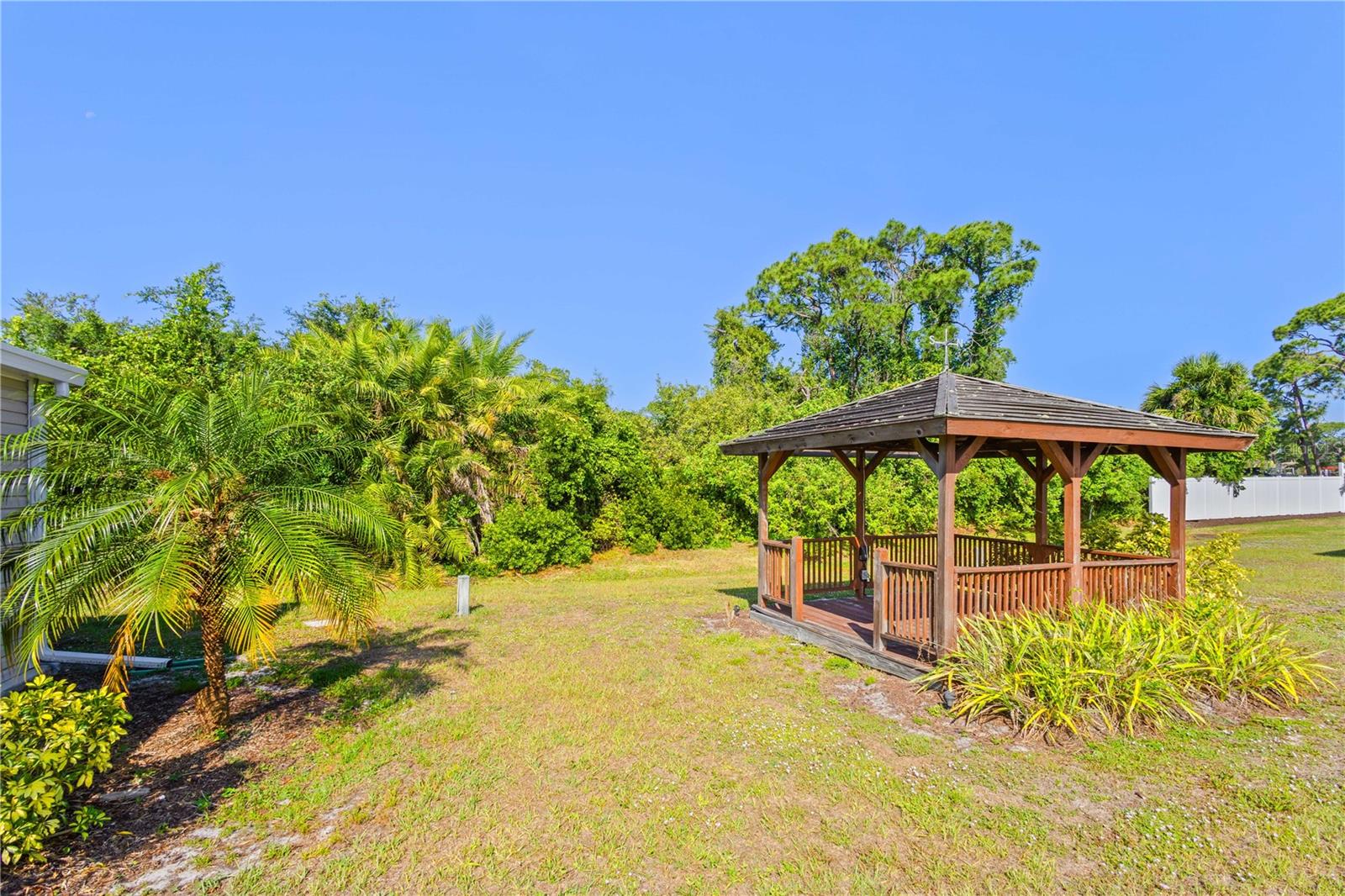 320 TROPIC DR, OSPREY, FL — photo 26