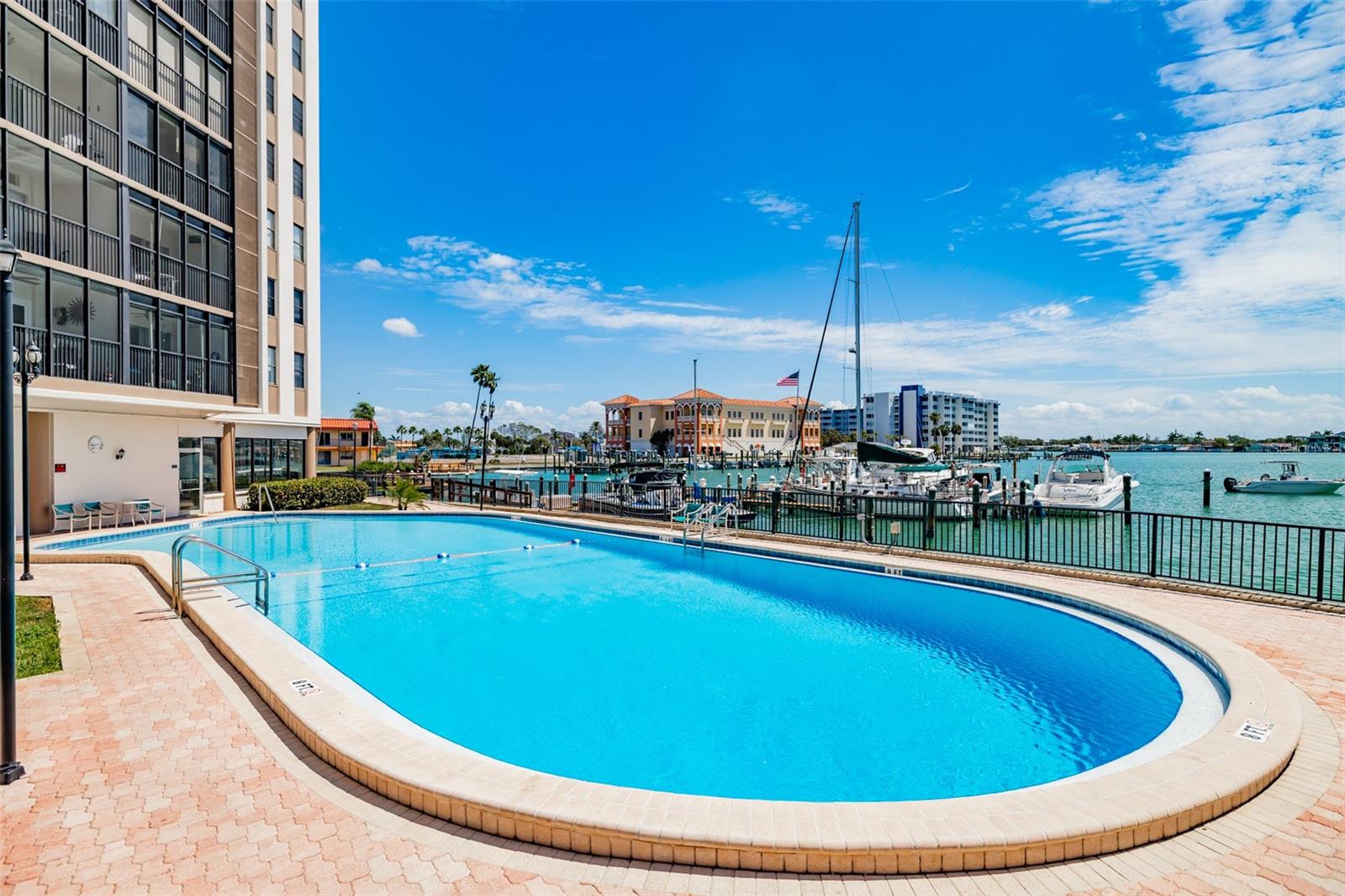 10355 PARADISE BLVD #511, TREASURE ISLAND, FL — photo 3