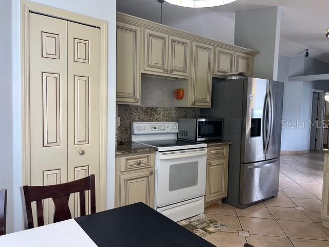 4125 HAMPSHIRE VILLAGE CT, ORLANDO, FL — photo 4