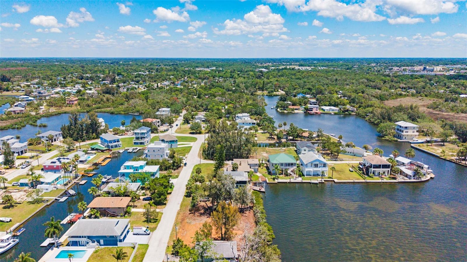 6646 SEAVIEW BLVD, HUDSON, FL — photo 12