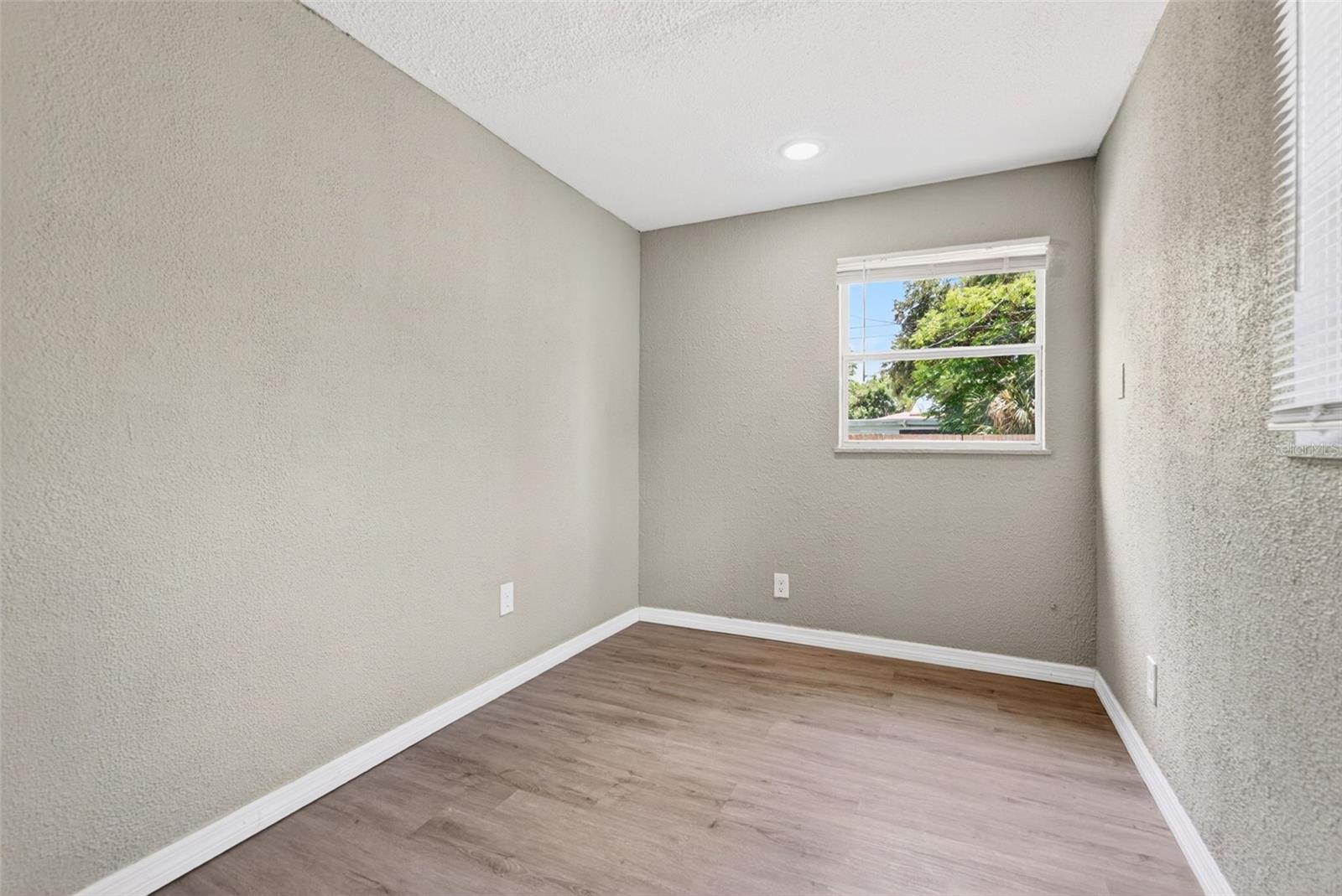 4616 9TH AVE S, ST PETERSBURG, FL — photo 20
