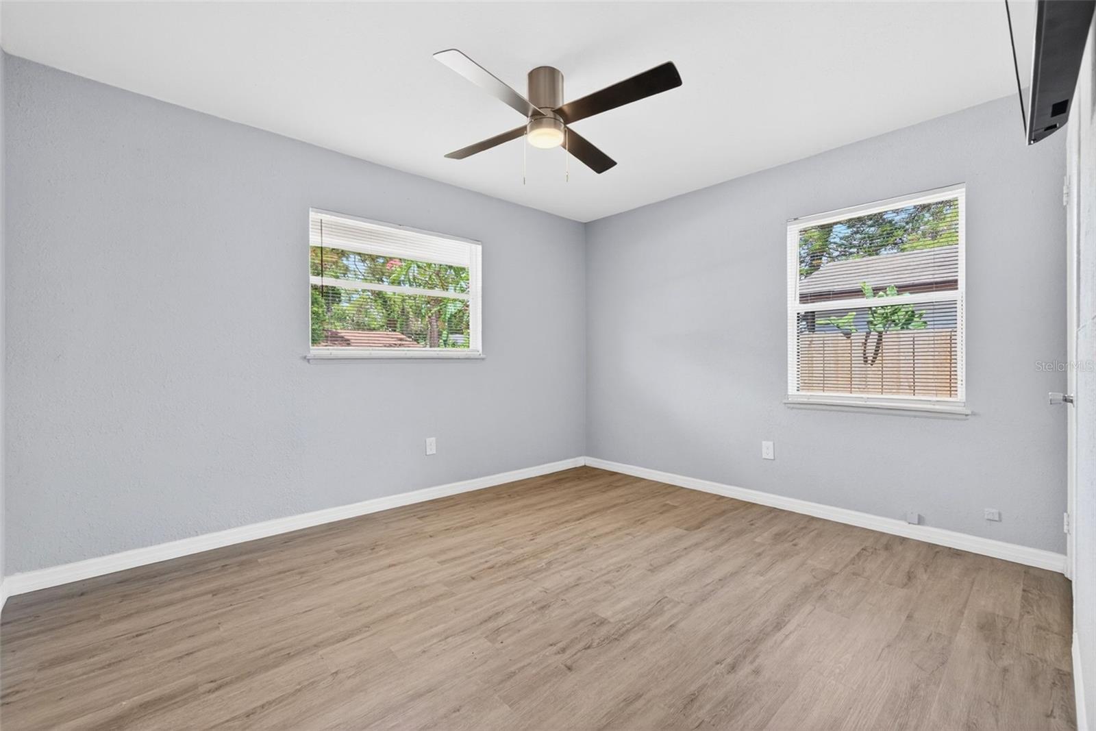 4616 9TH AVE S, ST PETERSBURG, FL — photo 29