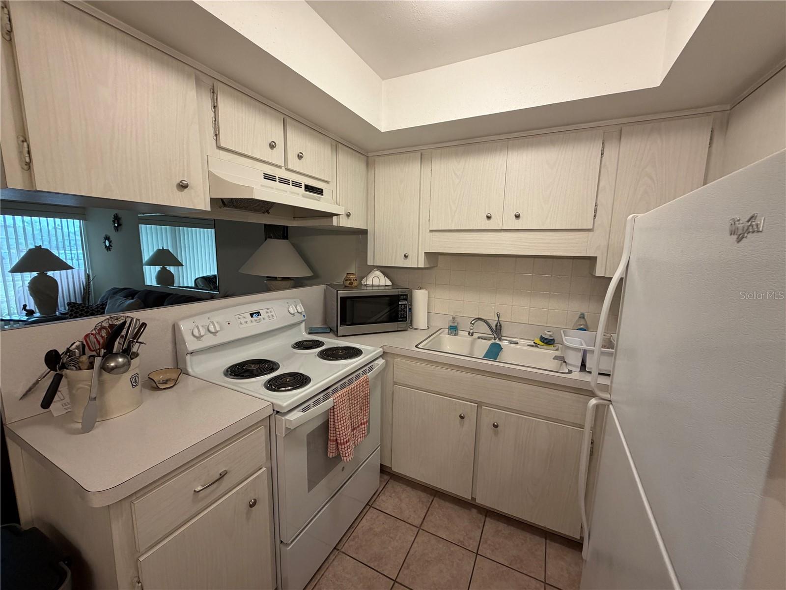 4345 TAHITIAN GARDENS CIR #C, HOLIDAY, FL — photo 9